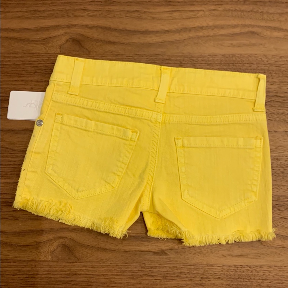 Byblos Toddler Girls Shorts In Yellow With Rhinestones NWT Size 3.
